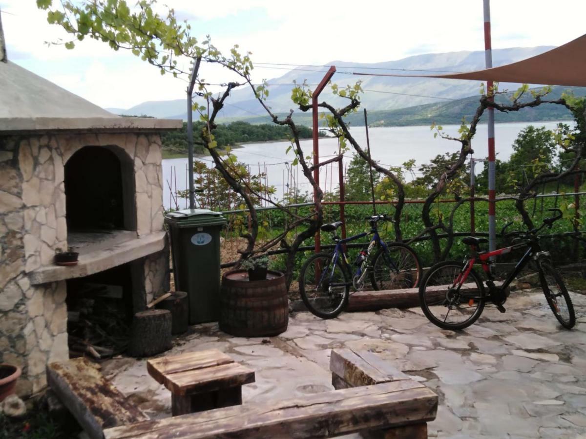 Holiday Home Marija Vrlika Exterior photo